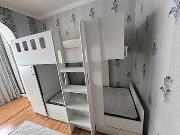 İki mərtəbəli çarpayı və yazı masası 600 Azn satılır.Yataq yerinin — 2