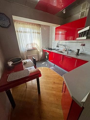 qusar ev alqi satqisi: Salam Nizami metro .Dövlət statistika komitesinin yanında 10 mərtəbəli — 1