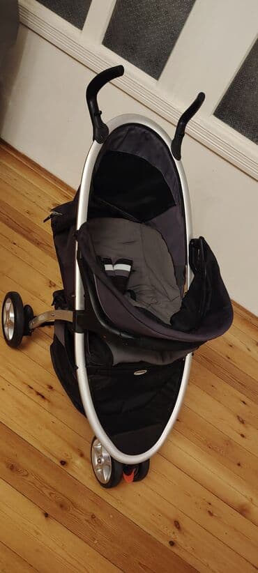 Uşaq geyimi və ayaqqabıları: QİYMƏT 150AZN . MƏHSUL TƏMİZ Koreyanındır. 500AZN alınıb.Çox — 6