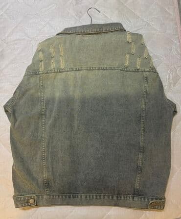 kişi dəri godəkcələr: Oversize kəsimli cins gödəkçə. Gödəkçə uzun qollu və qabaq tərəfində — 3