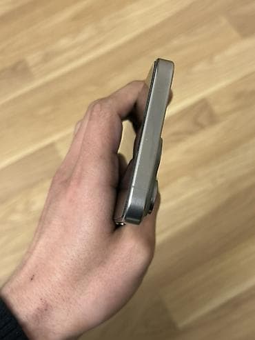 iphone 12 mini ekran: IPhone 15 Pro Max, 256 GB, Natural Titanium, Simsiz şarj, Face ID — 7