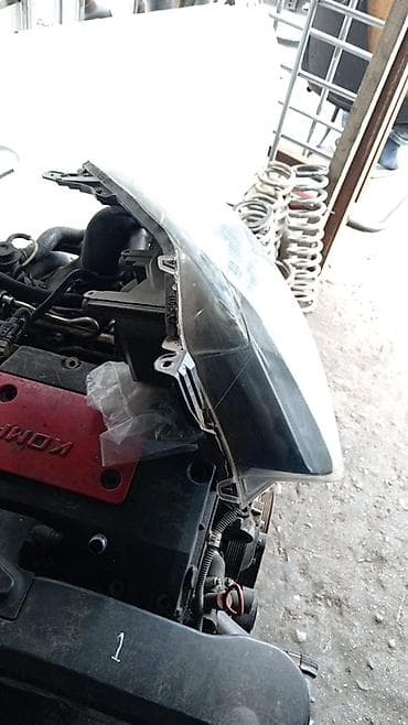 Məhsul: Avtomobil üçün sağ ön fara (projektorlu) Təsvir: - İki
