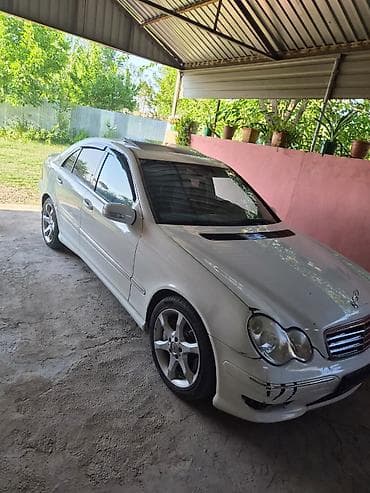 Mercedes-Benz C 230: 2.5 л | 2006 г. Седан at lalafo.az Mercedes-Benz C 230: 2.5 л | 2006 г. Седан