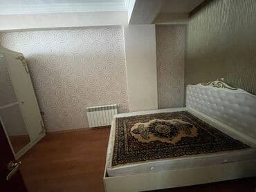 ehmedlide ev: Xətai rayonu,Əhmədli metrosu,Diaqnoz tibb mərkəzinin yanında,20 — 4