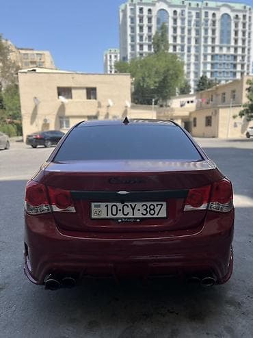 chevrolet cruze diffuser: Chevrolet Cruze sedan – qırmızı rəng, idman tərzində tam kuzov dəsti — 3