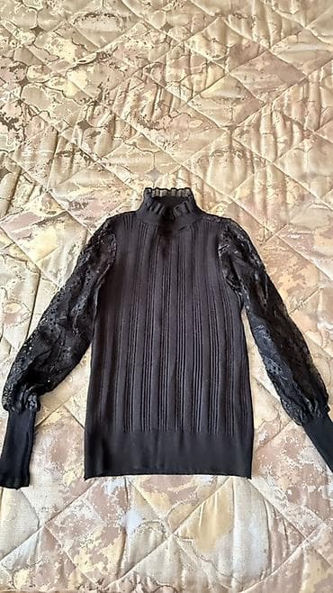 Qara rəngli qadın bluzası/sviteri - Model: Yüksək yaxalı, balıqçı