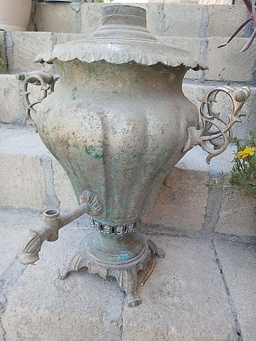 elektrik samavar: Antik köhnə üslub samovar - Material: metal (mis/bronz tonlarında) — 2