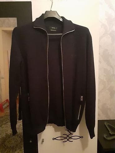 jaket kişi: Gencede satilir orginal AVVA kişi kardiqanı Turkiye istehsalidir 55azn — 2