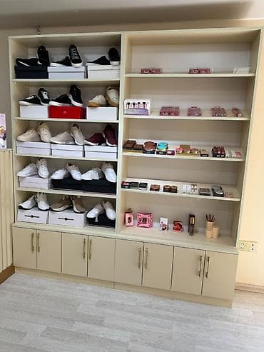 seel butik: Mağaza üçün vitrin və rəf mebelləri komplekti. Yenidən seçilmir — 2