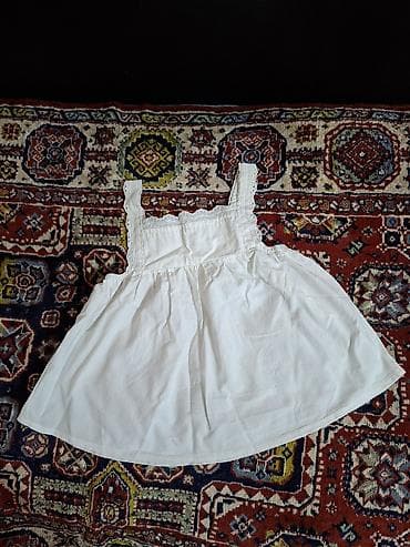dest geyimler: Ağ rəngli qız uşaq paltarı - Model: qalın çiyinli, A-kəsimli yay — 1
