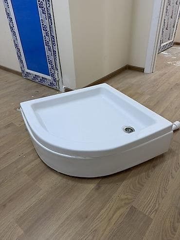 Duş şlanqları: Yeni, isdifade olunmuyub Kvadrat/kvarto dairəvi forma duş trapı (duş — 2
