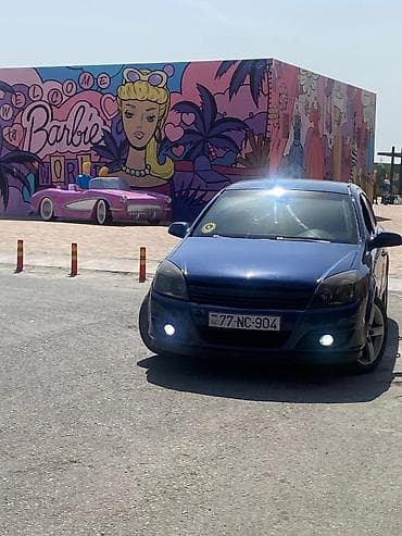 Opel Astra H – hetçbek - Kuzov: 5 qapılı hetçbek - Rəng: tünd mavi -