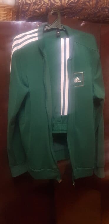 böyük bədən kişi geyimləri: Original adidas malidir. Dubayda 1000 manata almişam 600 manata — 2