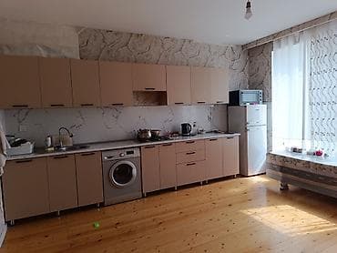 шеки: 1 otaqlı mənzil – studiya mətbəx, yataq otağı və sanitar qovşağı — 5