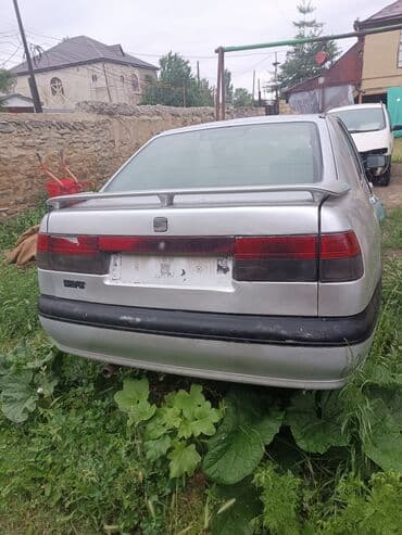 Seat sedan – ehtiyat hissələri üçün Avtomobilin üzərində görünənlər lalafo.az -da Seat sedan – ehtiyat hissələri üçün Avtomobilin üzərində görünənlər