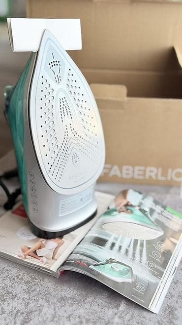 Faberlic Home buxarlı ütü - Güc: 2200 W - Altlıq: keramik, sürüşməni