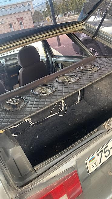 moskvich 412 ehtiyat hisseleri: VAZ (LADA) 2114 Samara: 1.6 l | 2006 il 245656 km Hetçbek — 3