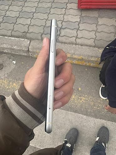 2 ci el iphone 14: IPhone 11, 64 GB, Gümüşü, Face ID — 3