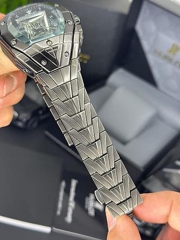 gaddar bileklik: Yeni, Qol saatı, Hublot, rəng - Qara — 4