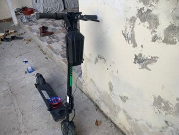 2 cı el elektrikli scooter: Satiramm heç bir problemi yoxdur. Sürəti 40. Üzərində əlcəyi çantasi — 1