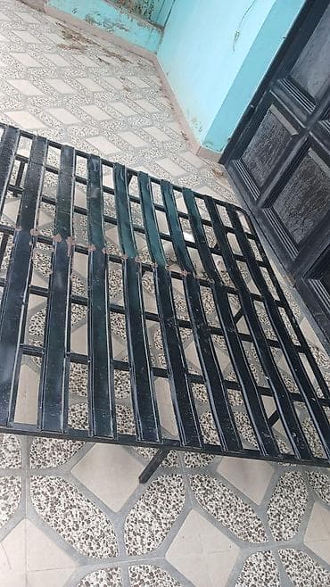 Metal çarpayı karkası - Material: tam metal konstruksiya, qalın