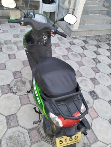 disk teker per page 40: Sarı rəngli şəhər skuterinə elan arxa baqajı da verilir üstün de - — 5