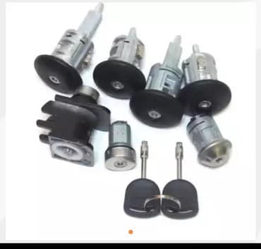 mersedes qapi rezinleri: Zbor qapi zamoklari dest #ford transit# — 1