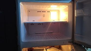 soyduc: Xarab 2 qapılı Daewoo Soyuducu Satılır, rəng - Gümüşü, Dispenserli — 3