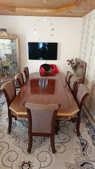 agac satilir: Qonaq otağı üçün, Açılmayan, Dördbucaq masa, 8 stul — 1