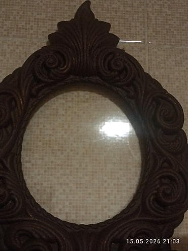 qirmizi sam: Divar üçün dekorativ şamdan-çərçivə - Material: tökmə metal (çəkmə — 3