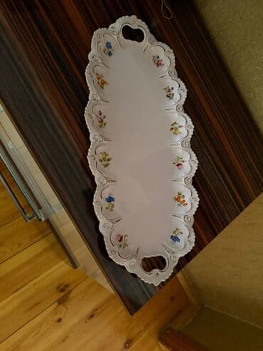 Digər mətbəx aksesuarları: Zərif naxışlarla bəzədilmiş, saplı, dalğalı kənarları olan oval — 2