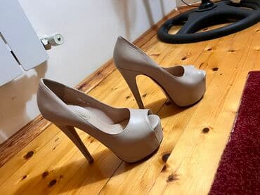 женские босоножки на танкетке: Ölçü: 38, rəng - Bej, İşlənmiş — 2