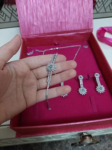 Qol saatları və aksesuarlar: Ağ qızıl, 750 Əyar, 33 g — 4