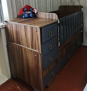 Oğlan və qız üçün, Dördbucaq, Beşik, Matras ilə, Yellənmə mexanizmsiz — 1