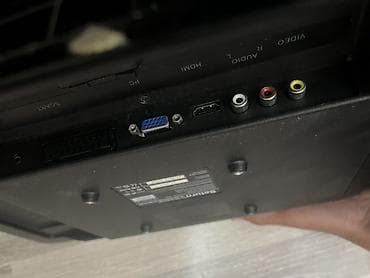 kredit mənzillər: Televizor Saturn LCD 24" — 2