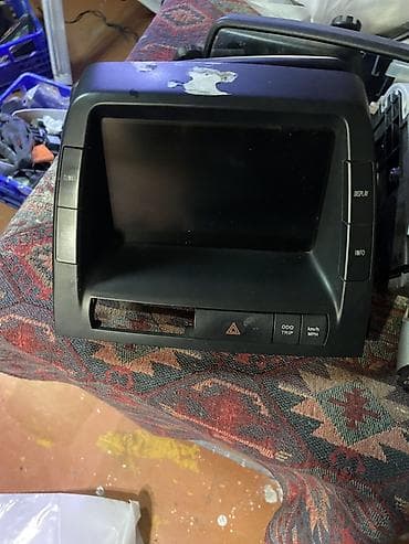 Monitorlar: Monitor, Cihaz paneli, LCD displey — 1