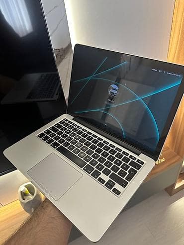 makbuk: Apple MacBook Pro 13" (Boşqab rəngi – Space Gray/Alüminium gövdə) — 7