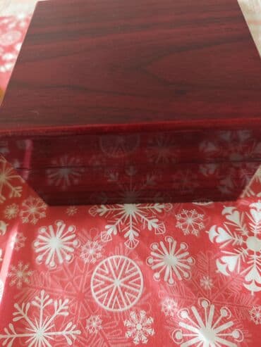 купить золотые часы бу: Hədiyyəlik Qadın qol saatı – qızılı rəng, daş bəzəkli hədiyyə qabında — 10