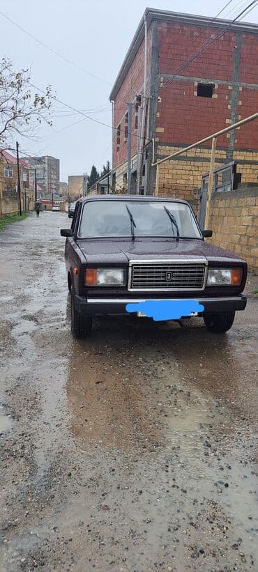 su daşıyan maşınlar: VAZ (LADA) 2107: 1.6 l | Sedan — 4