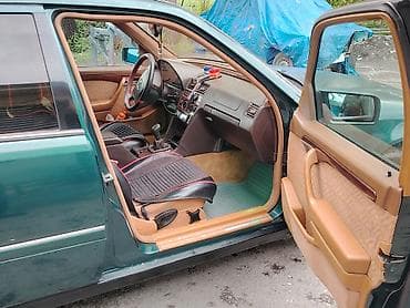 c 280: Mercedes-Benz C 200: 1.8 l | 1994 il Sedan — 8