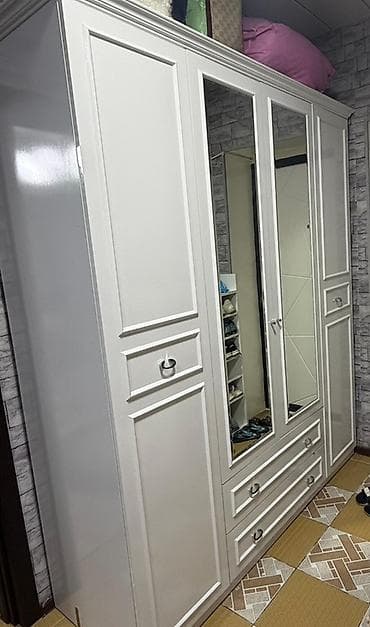 ev dekorları: İkinəfərlik çarpayı, Dolab — 2