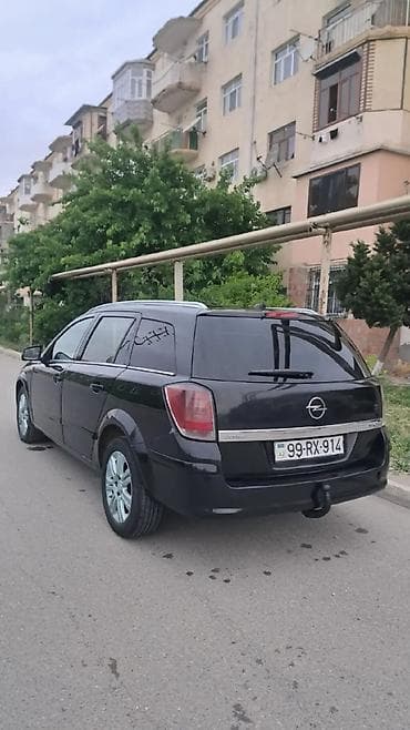 opel sukanı: Opel Astra: 1.9 l | 2007 il 567946 km Sedan — 9