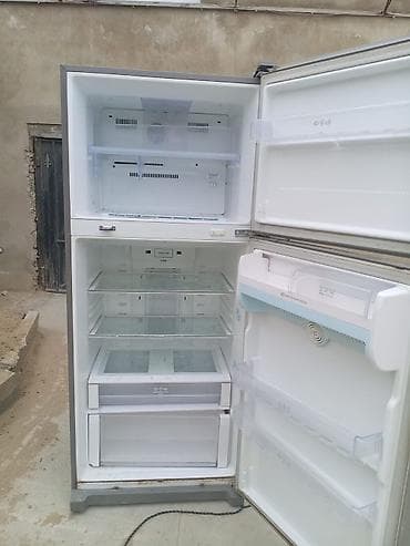 4 qapili soyuducular: İşlənmiş 2 qapılı LG Soyuducu Satılır, rəng - Boz, Dolab içi — 2