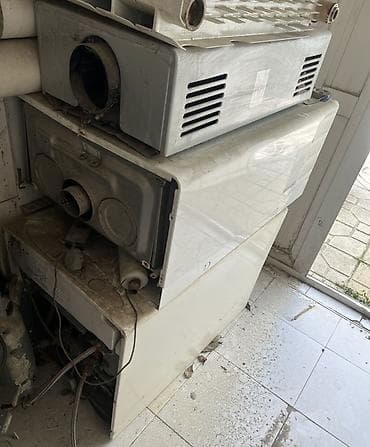 isiq generator satilir: ( 2 edet konbi 1 eded pitminutka) Qazla işləyən döşəmə tipli istilik — 3