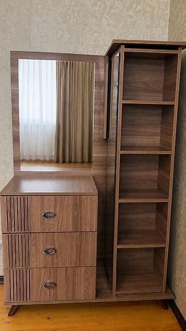 bedroom: Yataq otağı dəsti 2500azn alinib 1il once 970satilir Taxt dolab — 3