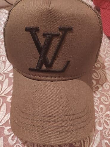 kişilər ucun dəri papaqlar və kepkalar: Kepka, Louis Vuitton, M/57 — 2