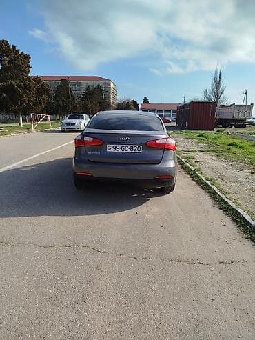 kia shuma: Kia Cerato: 1.6 l | 2013 il Sedan — 5