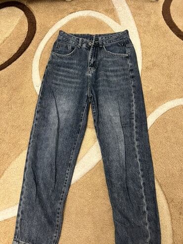 Unisex denim şalvar - Rəng: tünd mavi/“washed” effektli - Kəsim: düz