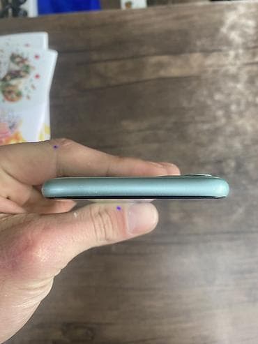 2 ci el iphone 7 plus: IPhone 11, Yaşıl, Face ID — 7