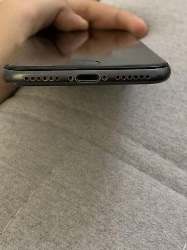 ucuz iphone 7: IPhone 8, 64 GB, Black Titanium — 6